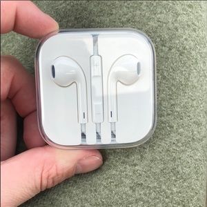Apple headphones NEW